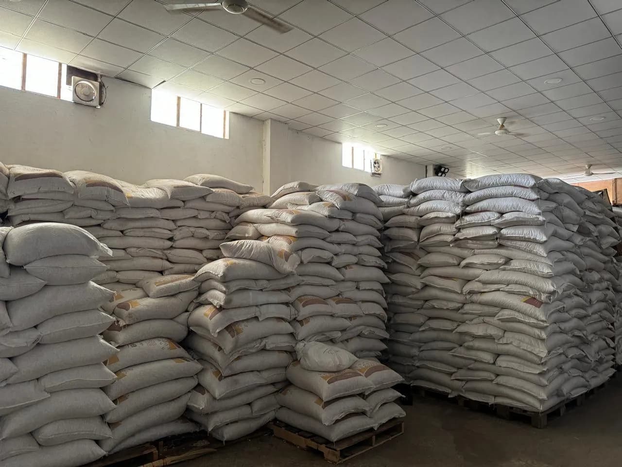 Bulk stock in the BAHIV wholesale warehouse